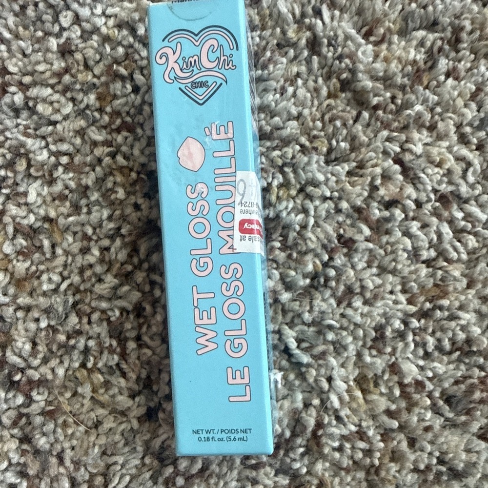 KimChi CHIC Beauty WET GLOSS WITH PLUMPER - 01 Manhattan 0.189 oz.